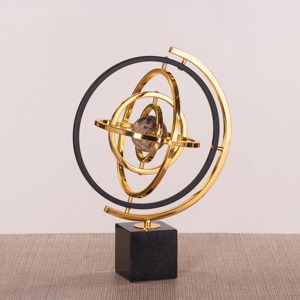 Escultura de Mesa Abstracta Premium con Marcos Metálicos Circulares y Esfera de Mármol en Dorado y Negro para un Estilo Elegante en el Hogar - Product Image 3
