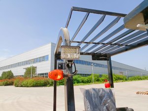 Forklift Listrik Kapasitas 0.5 Ton 1Ton 2 Ton 3 Ton 5 Penyeimbang ForkLift Truk Hidrolik Stacker Forklift Listrik - Product Image 3