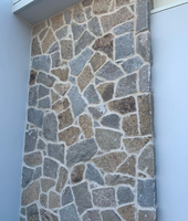 Revêtement mural en pierre naturelle SH STONE, quartzite jaune, forme libre, pour décoration extérieure