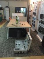 Poste de travail moderne haut de gamme avec cloison, bureau modulaire pour centre d'appels et mobilier de bureau commercial