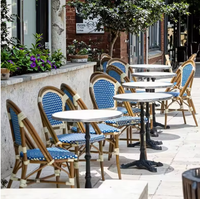 Ensemble table et chaises de restaurant de jardin en rotin tissé en osier pour café de balcon de style français personnalisé pour l'extérieur