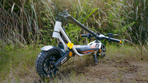 Trottinette Urbaine A1 en Stock UE, 48V 13Ah, Autonomie 45KM, Pneus à Vide 10 Pouces, Amortisseurs à Remplissage de Colle, Écran LED, Pliable - Product Image 5