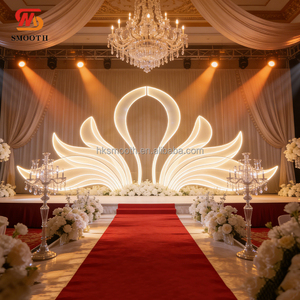 ฉากหลังงานแต่งงานแบบเรียบหรู ตกแต่งด้วยหงส์โลหะขนาดใหญ่พร้อมไฟ LED - Product Image 2