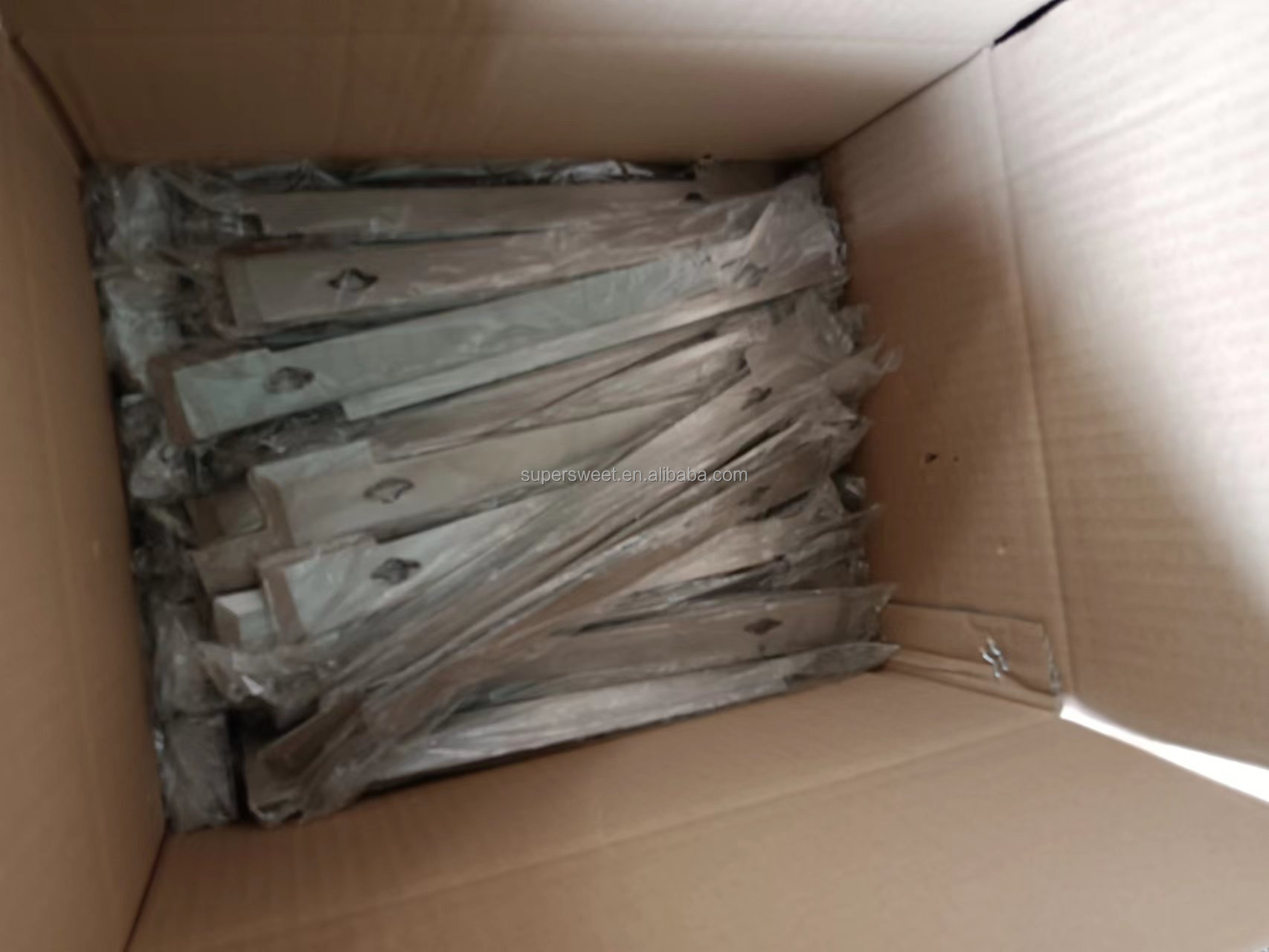 مربع التزاوج الصغير للنحل الملكي صندوق التلقيح البلاستيكي البوليستيرين مربع تربية النحل الملكي مربع تربية النحل