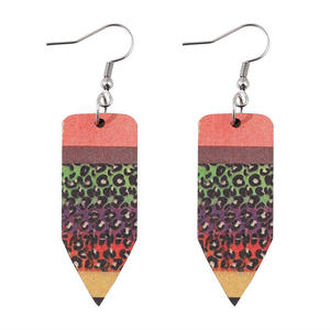 Boucles d'oreilles en bois cadeau de la fête des enseignants crayon couleur léopard pendentif boucles d'oreilles double face pour femmes Uionen 1115 - Product Image 5