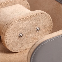 Boîte de rangement Offre Spéciale en cuir PU de qualité supérieure à 3 emplacements avec motif personnalisé Rouleau de boîtier de montre fait main durable et protecteur