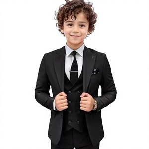 Costume de mariage 3 pièces sur mesure élégant et de haute qualité pour homme, coupe ajustée, style italien, en laine coupe-vent, col cranté, pour occasions formelles - Product Image 3