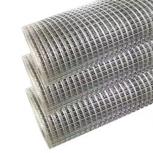 Customizable Welded Galvanized Low Carbon Steel <b>Wire</b> <b>Mesh</b> Fence Cutting for Livestock Pens - Product Image 3