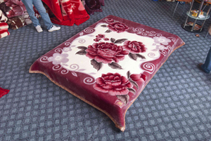 Couverture en peluche de ménky à 1/2 plis, nouveau, usine chinoise, sac en PVC, emballage en carton, en peluche minky sur les deux côtés, grosse réduction - Product Image 4