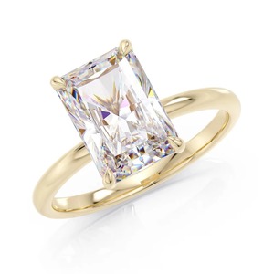Bague de fiançailles en moissanite, directement de l'usine, idéale pour les événements formels, les célébrations romantiques et spéciales, disponible à la vente - Product Image 2