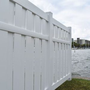Panneau <span class=keywords><strong>de</strong></span> clôture semi-privé en PVC pour un équilibre parfait entre l'ombre et l'air libre dans votre jardin - Product Image 1