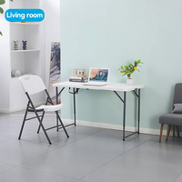 Table pliante de 5,5 pieds, portable, robuste, en plastique, pliable en deux, table utilitaire d'extérieur, hauteur réglable avec poignée de transport