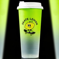 Gobelets en plastique jetables écologiques carrés personnalisés en PP/PE de 16 oz avec couvercles moulés par injection, impression IML durable, logo personnalisé, thé au lait