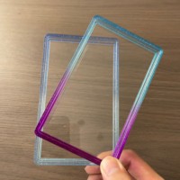 Protège-cartes de collection PSA de qualité supérieure, disponible en 41 couleurs, avec plaque arrière en acrylique transparente et coque de protection en TPU.