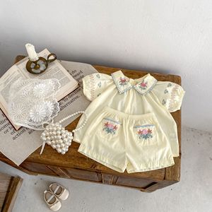Nuovo Stile Estate 2026: Completo 2 Pezzi per Bambina 0-3 Anni, Top a Maniche Corte con Colletto e Ricamo Floreale + <span class=keywords><strong>Pantaloncini</strong></span> Leggeri - Product Image 1