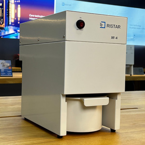 Aspiradora Dental Ristar XF-4 con Motor sin Escobillas para Equipos de Cuidado Bucal - Product Image 1