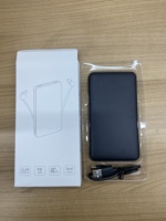 C1019 Batterie externe ultra-mince 10000 mAh avec câbles intégrés, charge rapide 22,5 W, sorties USB Type-C, design portable, option logo personnalisé