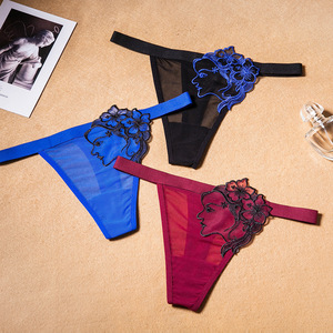 กางเกงในผู้หญิงแบบ Thong สีดำ เอวต่ำ ระบายอากาศได้ดี ผ้าตาข่าย แต่งลูกไม้สีฟ้าลายดอกไม้ สไตล์ยุโรปอเมริกัน - Product Image 2