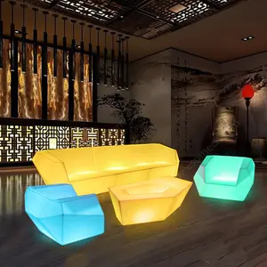 夜总会KTV现代家具户外遥控Rgb彩色照明沙龙活动酒吧沙发座椅组合沙发带发光二极管灯
