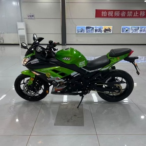 Motos sportives <span class=keywords><strong>Kawasaki</strong></span> <span class=keywords><strong>Ninja</strong></span> 400cc, motos de course haute performance - Product Image 4