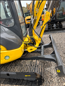 Buen estado Komatsu PC55MR Excavadora 5 Ton Peso operativo Componentes del motor del núcleo-Venta mundial - Product Image 5