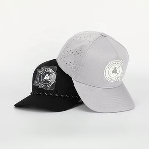 Casquettes personnalisées pour hommes à 5 panneaux avec perforations découpées au laser, casquette de baseball sportive imperméable, casquette de papa à séchage rapide avec logo en caoutchouc - Product Image 1