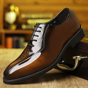 Chaussures en cuir formelles pour hommes de haute qualité, motif crocodile, chaussures de mariage de style britannique haut de gamme. - Product Image 1