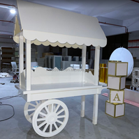 Chariot à bonbons mobile blanc de style moderne JINDA, nouvelle conception, pour fête d'anniversaire, avec roues détachables et réutilisables, plateforme de présentation de desserts