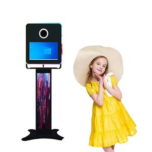 Vente en gros Cabine photo 4 miroir personnalisée avec appareil photo et imprimante avec lumière d'appoint LED - Product Image 3