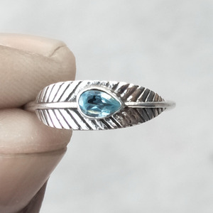 Anillo de Boda de Plata de Ley 925 al por Mayor, Joyería India de Plata Fina Hecha a Mano con Topacio Azul en Engaste de Bisel para Fiesta - Product Image 1