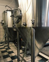 Cuve de Fermentation Industrielle en Acier Inoxydable Personnalisable de 1000L pour Brasserie et Cave à Vin Commerciales
