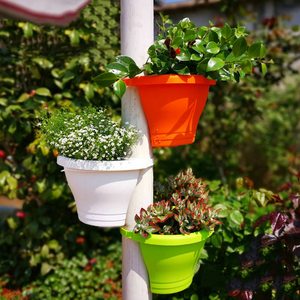 Pot de fleurs suspendu moderne en PP, design circulaire orange, blanc et vert, pour montage sur rail de jardin, jardinière pour fleurs et plantes vertes, utilisation extérieure - Product Image 6