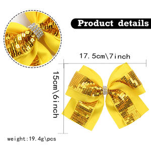 Accessoires de cheveux pour cheerleading : Pinces à cheveux élégantes faites à la main avec sequins carrés, nœuds de cheerleading couleur unie en queue d'hirondelle - Product Image 3
