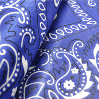 Bandana en coton personnalisé, doux et réutilisable, imprimé avec des motifs sur mesure pour les commandes en gros, les événements et les activités de plein air