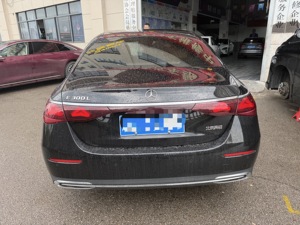 Mercedes-Benz E300L W214 Berline Essence 2025 – Véhicules d'occasion en gros - Product Image 4