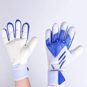 <span class=keywords><strong>Gants</strong></span> <span class=keywords><strong>de</strong></span> football professionnels en latex <span class=keywords><strong>de</strong></span> 3mm pour enfants et gardiens <span class=keywords><strong>de</strong></span> but Équipement d'entraînement en <span class=keywords><strong>mode</strong></span> <span class=keywords><strong>de</strong></span> préhension personnalisable Utilisation en extérieur - Product Image 5