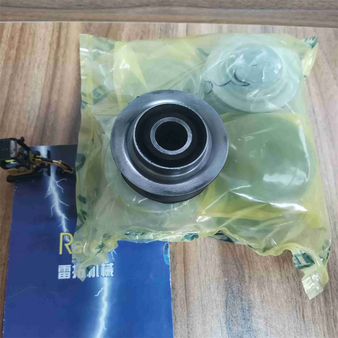 Excavator ZX330 EX220-5 Engine Mount 4188649 4256314 - High