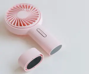 Öğrenci yurdu açık şarj edilebilir USB fan, taşınabilir saklanan mini sessiz el fan