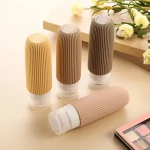 Bouteilles de toilette rechargeables avec logo personnalisé, ensemble cosmétique portable, ensemble de bouteilles de voyage en silicone anti-fuite approuvé de 3 oz - Product Image 2