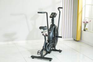 Vélo d'assaut d'intérieur pour salle de sport commerciale, équipement de <span class=keywords><strong>cardio</strong></span> fitness avec ventilateur à haute résistance au vent, vélo de spinning, appareil de fitness - Product Image 2