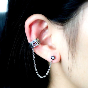 yunnique Fashion <b>Cuff</b> <b>Earrings</b> 316 Stainless Steel Geometric Design Black And White Diamond Studs For Men Women - Product Image 1