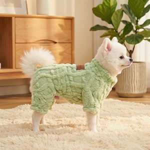 Ropa de Invierno de Lujo para Perros y Gatos, Forrada con Felpa Gruesa y Cálida - Product Image 4