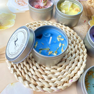 YLAM Bougie de cire de soja parfumée en pot de voyage avec fleurs séchées Bougies parfumées décoratives en gros avec cristaux - Product Image 2