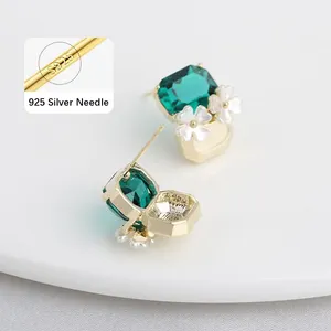 Anting-Anting Zirkon Daun Bunga Geometris Retro, Anting-Anting Bunga Putih