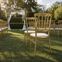 Chaise Chiavari dorée en métal pour mariage et banquet, avec coussin rembourré blanc, chaise de salle à manger pour hôtel, fête, traiteur, événement