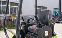 Mini-excavatrice domestique à haute efficacité 1 1,8 2 3 tonnes Qualité et fiabilité Utilisation Excavatrice sur chenilles SD18U Prix abordable