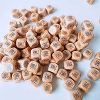 Dés de bois