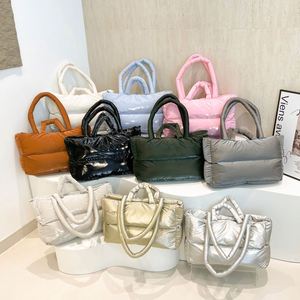 Bolsos Tote Acolchados de Gran Capacidad con Logotipo Personalizado, 10 Colores Disponibles, Bolso de Mano Acolchado para Mujer - Product Image 2