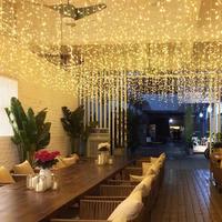Guirlande lumineuse LED de Noël en forme de glaçon, étanche pour extérieur, idéale pour fêtes, mariages, rideaux lumineux féeriques, décorations de rue et de jardin - Grande Vente