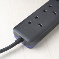 Le plus récent modèle 4 voies UK Extension plomb câble bobine parasurtenseur étanche bande d'alimentation 13A FUSE